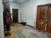 Satılır 3 otaqlı 132 m2 yeni tikili Nizami m.