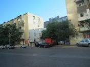 Satılır 2 otaqlı 55 m2 köhnə tikili Yasamal parkı