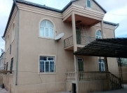 Satılır 5 otaqlı 240 m2 həyət evi Binəqədi r.