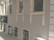 İcarəyə verilir 4 otaqlı 90 m2 ofis İçəri Şəhər m.