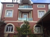 Satılır 7 otaqlı 360 m2 həyət evi Qaraçuxur