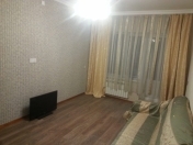 İcarəyə verilir 3 otaqlı 70 m2 köhnə tikili Təhsil Nazirliyi