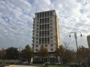 Satılır 3 otaqlı 184 m2 yeni tikili 28 May m.