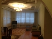 Satılır 2 otaqlı 105 m2 yeni tikili Gənclik m.