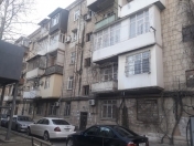 Satılır 1 otaqlı 40 m2 köhnə tikili Elmlər Akademiyası m.