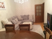 Satılır 3 otaqlı 80 m2 köhnə tikili Gənclik m.