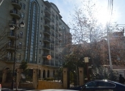 İcarəyə verilir 4 otaqlı 185 m2 yeni tikili Yasamal r.