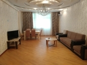 İcarəyə verilir 4 otaqlı 200 m2 yeni tikili Gənclik m.