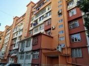 Satılır 5 otaqlı 120 m2 köhnə tikili 8 km