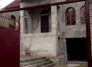 Satılır 4 otaqlı 200 m2 həyət evi 8 km