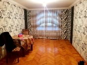 İcarəyə verilir 3 otaqlı 90 m2 köhnə tikili İnşaatçılar m.