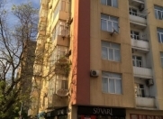 İcarəyə verilir 2 otaqlı 80 m2 yeni tikili Elmlər Akademiyası m.