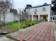 Satılır 3 otaqlı 205 m2 həyət evi Bakıxanov