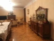 Satılır 4 otaqlı 300 m2 yeni tikili Nərimanov heykəli