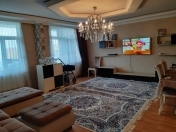 Satılır 4 otaqlı 140 m2 köhnə tikili Xırdalan