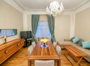 İcarəyə verilir 3 otaqlı 80 m2 köhnə tikili Sahil m.