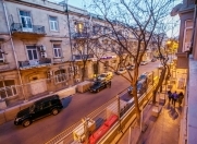 İcarəyə verilir 3 otaqlı 80 m2 köhnə tikili Sahil m.