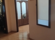 İcarəyə verilir 3 otaqlı 80 m2 yeni tikili Memar Əcəmi m.