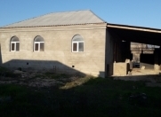 Satılır 3 otaqlı 130 m2 həyət evi Binə