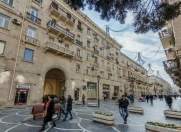 İcarəyə verilir 3 otaqlı 120 m2 köhnə tikili Sahil m.