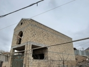 Satılır 4 otaqlı 200 m2 həyət evi Masazır