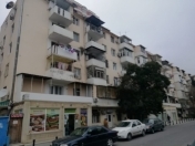 Satılır 3 otaqlı 75 m2 köhnə tikili Yasamal r.