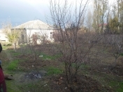 Satılır 4 otaqlı 150 m2 həyət evi 9 mkr