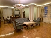 İcarəyə verilir 4 otaqlı 250 m2 yeni tikili Aqua Park