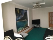 Satılır 4 otaqlı 110 m2 köhnə tikili İnşaatçılar m.