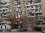 Satılır 3 otaqlı 90 m2 köhnə tikili Yasamal parkı