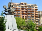 Satılır 4 otaqlı 250 m2 yeni tikili Koala parkı