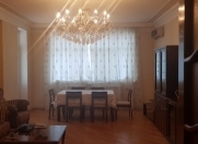 İcarəyə verilir 3 otaqlı 150 m2 yeni tikili Elmlər Akademiyası m.