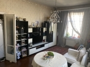 Satılır 2 otaqlı 67 m2 köhnə tikili Qara Qarayev m.