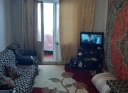 Satılır 1 otaqlı 42 m2 köhnə tikili İnşaatçılar m.