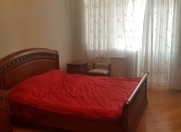 İcarəyə verilir 3 otaqlı 147 m2 yeni tikili Elmlər Akademiyası m.