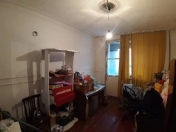 Satılır 3 otaqlı 90 m2 köhnə tikili Azadlıq prospekti m.