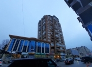 Satılır 3 otaqlı 120 m2 yeni tikili Gənclik m.