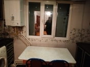 İcarəyə verilir 2 otaqlı 44 m2 köhnə tikili Ayna Sultanova heykəli