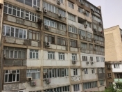 Satılır 4 otaqlı 87 m2 köhnə tikili Qara Qarayev m.