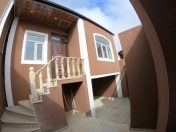 Satılır 3 otaqlı 100 m2 həyət evi Binəqədi