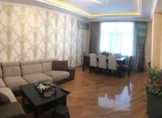 Satılır 3 otaqlı 100 m2 yeni tikili 28 May m.