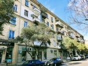 Satılır 3 otaqlı 100 m2 köhnə tikili Nəriman Nərimanov m.