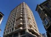 İcarəyə verilir 4 otaqlı 230 m2 yeni tikili Səbail r.