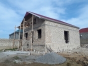 Satılır 5 otaqlı 3000 m2 həyət evi Savalan
