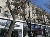 Satılır 2 otaqlı 55 m2 köhnə tikili Elmlər Akademiyası m.