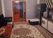 Satılır 3 otaqlı 78 m2 köhnə tikili Qara Qarayev m.