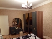 Satılır 4 otaqlı 100 m2 köhnə tikili Qara Qarayev m.