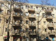 İcarəyə verilir 3 otaqlı 52 m2 köhnə tikili Sahil m.