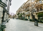 İcarəyə verilir 6 otaqlı 300 m2 köhnə tikili Sahil m.