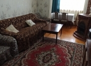 İcarəyə verilir 3 otaqlı 85 m2 köhnə tikili Yeni Yasamal